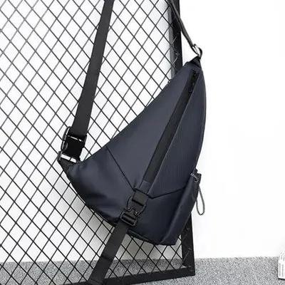 Produktbild von Wasserdichte Schlingtasche für Männer, Crossover-Rucksack mit Einzelgurt