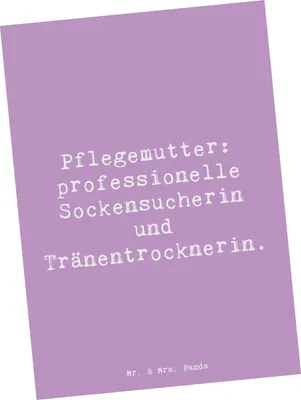 Produktbild von Mr. & Mrs. Panda Ansichtskarte Spruch Pflegemutter Heldin - Lavendeltraum - Geschenk, Familie, Kunstkarten, Trost, Pflegekind, Postkarte, Postkarten, Fürsorglichkeit