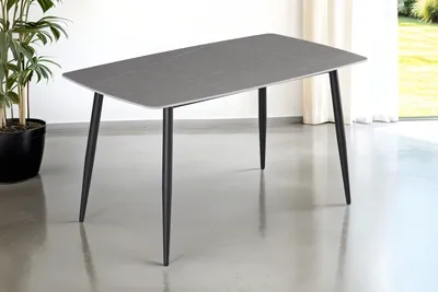 Produktbild von Refurbished Möbelretoure Esstisch 140 x 80 cm grau matte Keramikplatte 4-Fuß-Gestell schwarz MILANO