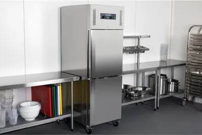Produktbild von Polar U-Serie Premium Kühlschrank Mit Gefrierfach 600Ltr