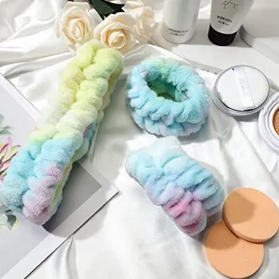 Produktbild von Buntes Set aus Stirnband und Handgelenk-Waschbändern für Damen und Mädchen