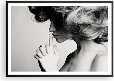 Produktbild von Gerahmtes Poster - Schwarzer Rahmen - Frau Modell - 100x70 cm - Wand Bild - Wanddeko - Wandbilder - Kunstposter - Wandposter - Bilderrahmen - Bilder - Kunstdruck - Wandbild - P2BAA100x70-3546