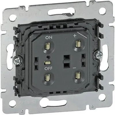 Imagen del producto de Legrand 775652: Dispositivo universal para regulador de intensidad de luz, 400W