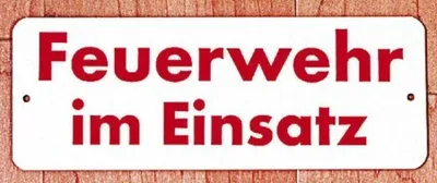 Produktbild von Warnschild mit Saugnäpfen - Feuerwehr im Einsatz - Gr. 25,5x10cm - 307776
