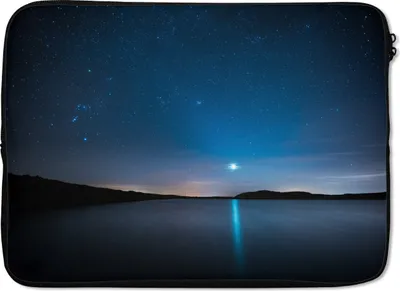 Produktbild von MuchoWow® Laptop Hülle 14 ZollSternenhimmel - Wasser - Mond Laptoptasche - Laptoptasche - Stoßsicher - Schutzhaube