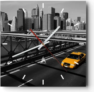 Produktbild von Wanduhr - Quadrat - Glasuhr - New York Manhattan Brooklyn Brücke Taxi - 40x40cm - Schleichendes Uhrwerk - Lautlos - zum Aufhängen bereit - Dekoration Modern - Wanddekoration aus Glas - C3AC40x40-0417