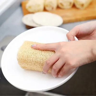 Produktbild von Natürlicher Luffa-Körperschwamm für Frauen für Dusche und Bad | Sanfter Peelinghandschuh mit Rückenbürste als Badezubehör