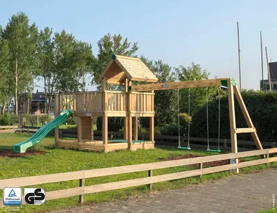 Produktbild von Spielhaus mit Stelzen P5S Douglasie HY-Land 540 x 770 cm Holz Grundturm, Rutsche, Sandkasten
