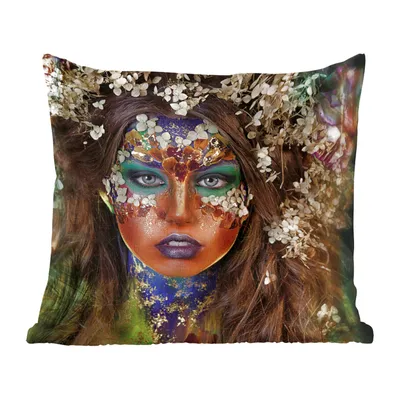 Produktbild von MuchoWow® Zierkissen Sofakissen Wohnzimmer Dekokissen 45x45 cm Frau - Blumen - Make-up - Schlafpolster - Polster für das Sofa