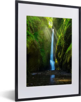 Produktbild von MuchoWow® MuchoWow® Gerahmtes Poster Wasserfall - Sonne - Grün 30x40 cm - Poster mit zchwarzem Bilderrahmen - Wandposter Schlafzimmer