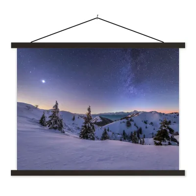 Produktbild von MuchoWow® Textilposter Winter - Schnee - Nacht - Bäume 120x90 cm mit schwarzem Rahmen - Aufhänger für Poster