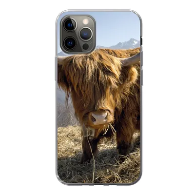 Produktbild von MuchoWow® Handyhülle Schutzhülle Hülle für iPhone 13 Pro Schottischer Highlander - Berg - Schnee Silikon Softcase Handy Hülle - Handy-Tasche