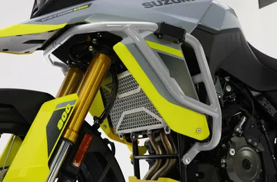 Productafbeelding van Lichtgrijs, cilindervormig paramotorframe van aluminium, merk ISOTTA, geschikt voor de SUZUKI V-Strom