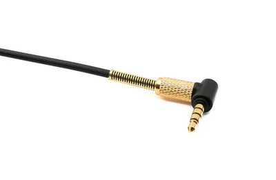 Zdjęcie produktu dla Kabel zamienny SYSTEM-S 2 m AUX jack 3,5 mm wtyk-wtyk kątowy do słuchawek Marshall Major 4 3 2 spirala