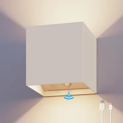 Produktbild von Calex Volterra Wandleuchte, für Außen & Innen, warmweißes Up & Down Licht, Akku aufladbar mit USB-C, kabellos, Bewegungsmelder, wasserdicht, Weiß