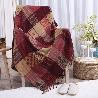 Produktbild von Chenille Überwurfdecke für Couch, 220 × 250CM Gestrickte, weich gewebte Baumwollquasten Stuhl Loveseat Schonbezug Tagesdecken Dekoratives Sofa Überwurfdekor - Rot