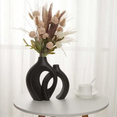 Immagine prodotto di Vaso da fiori nero in Vetroceramica: una decorazione moderna ed elegante