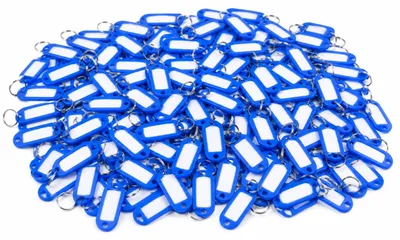 Produktbild von 150er Pack Schlüsselanhänger zum Beschriften Einfarbig -Farbe Blau- Schlüsselschilder mit Ring Beschriftbar | Schlüsselring zum Beschriften |  Schlüsselring Kunststoff mit auswechselbaren Etiketten