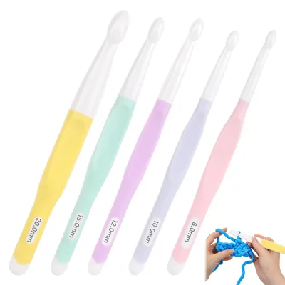 Productafbeelding van Haaknaalden-set - 5-delig met ergonomische rubberen handgrepen - geschikt voor dikke wol en dikke garens - van 8 mm tot 20 mm