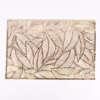 Produktbild von Platzset Blätter perforiert Kunststoff gold 30x45cm