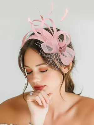 Produktbild von Rosa Braut- und Hochzeitshaarschmuck mit Federn, Blumen und Stirnband für Kirche, Cocktail, Faschingskostüm, Kleid und Party