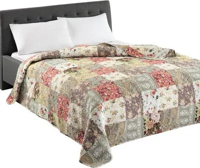 Produktbild von Famanu Bettüberwurf Beige - 220 x 240 cm - Multifunktionale Decke für Bett und Sofa - Dekorativ und Komfortabel