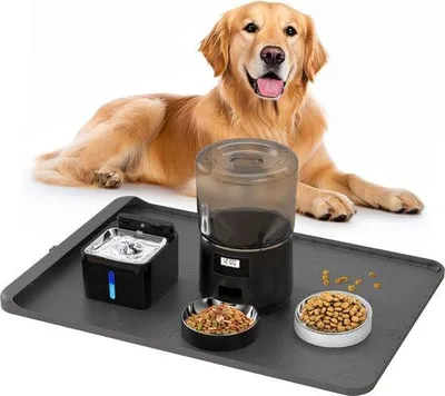 Produktbild von Famanu Futtermatte für Katzen und Hunde - Silikon, wasserdicht, rutschfest (91 x 61 cm)