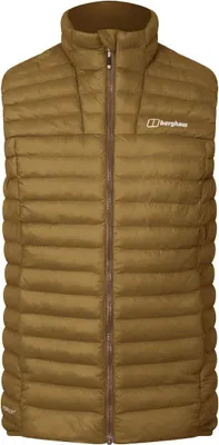 mit Berghaus-Logo auf der Brust