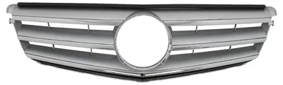 Imagen del producto de Rejilla delantera para Mercedes C W204 S204, berlina o familiar, modelo 2007-2014, estilo deportivo, color plateado.