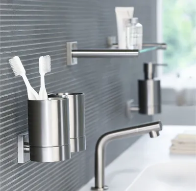 Produktbild von Spirella WC Garnitur Toilettenbürste Bürste „NYO“ aus hochwertigem Edelstahl Toilettenbürstenhalter zur Wandmontage und zum kleben