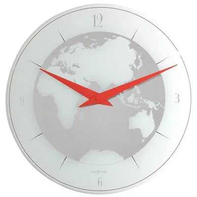 Produktbild von Little Atlas Tischuhr und Wanduhr – 20 cm Weltkarte aus Glas NeXtime