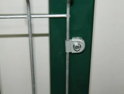 Zdjęcie produktu dla LogistSystem, śruba zabezpieczająca, stal nierdzewna A2 (V2A), M6, nakrętka sześciokątna, odporna na korozję, do montażu ogrodzeń, 1 sztuka