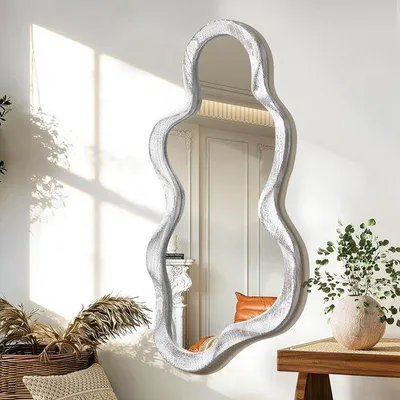 Produktbild von Famanu Wandspiegel mit unregelmäßigem Holzrahmen - asymmetrisches Design, groß und dekorativ