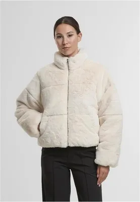 Obrázek produktu pro Dámská zimní bunda Urban Classics Ladies Short Faux Fur Puffer Jacket whitesand - L
