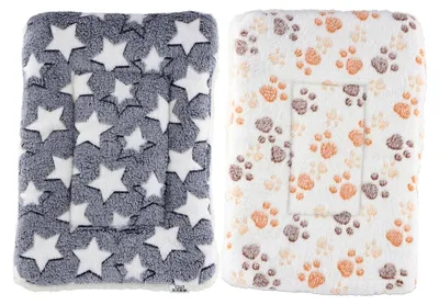Produktbild von 2 Stück Kleintier Plüschbett, Warm und Flauschig, 40 x 30 cm, Geeignet für Kaninchen, Meerschweinchen, Eichhörnchen, Hamster, Chinchillas (Cremeweiß, Grau)