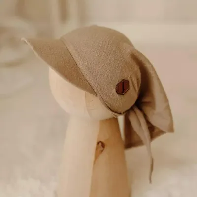 Produktbild von Muminky | Musselin Kopftuch mit Schirm - Dunkelbeige - Atmungsaktiv - Handgemacht - Sonnenschutz