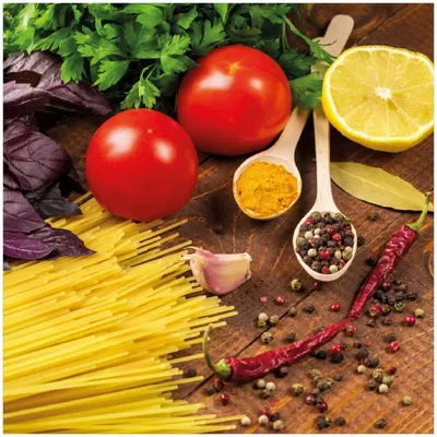 Produktbild von Wallario Memoboard Magnettafel aus Glas, Größe 50 x 50 cm, Motiv Italienisches Menü mit Spaghetti, Tomaten, Basilikum und Gewürzen