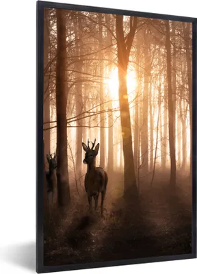 Produktbild von MuchoWow® Gerahmtes Poster Wald - Hirsche - Sonne - Bäume - Winter - Natur - Tiere 60x90 cm - Poster mit Schwarzem Bilderrahmen Wandposter Rahmen Foto Bilder - Kunst