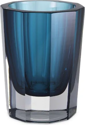 Produktbild von Casa Padrino Luxus Deko Glas Vase Blau Ø 11 x H. 15 cm - Elegante handgefertigte 8-eckige Blumenvase - Deko Accessoires