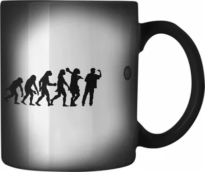 Produktbild von Trendation - Dart Farbwechsel Zauber-Tasse Dartpfeil Evolution Spruch Männer Dart-Spieler Geschenkidee (Schwarz)