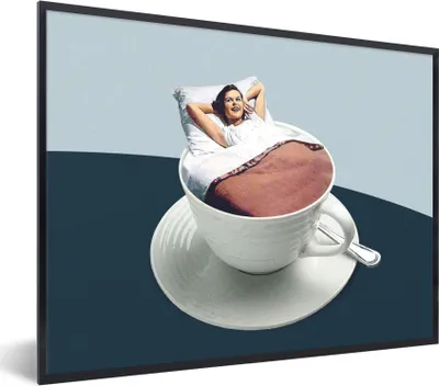 Produktbild von MuchoWow® Gerahmtes Poster Frau - Kaffee - Jahrgang 80x60 cm - Poster mit Schwarzem Bilderrahmen Wandposter Rahmen Foto Bilder - Schwarzem - Mit Gestell
