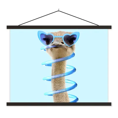 Produktbild von MuchoWow® Textilposter Strauß - Sonnenbrille - Blau - Tiere 150x113 cm mit holzfarbenen Rahmen - Poster