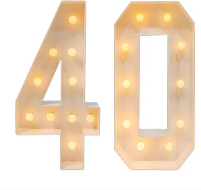Productafbeelding van LED-cijfers 30/40/50/60 – 100 cm – Witte decoratie voor verjaardagen en jubilea – Warmwitte LED-decoratiecijfers