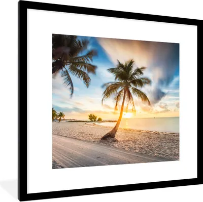 Produktbild von MuchoWow® Gerahmtes Poster Sonnenuntergang - Strand - Palme 40x40 cm - Poster mit Schwarzem Bilderrahmen Wandposter Rahmen Foto Bilder - Poster - Plakat im Rahmen