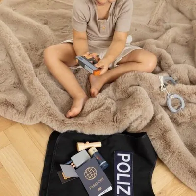 Immagine prodotto di Set di accessori per un piccolo poliziotto / Dantoy