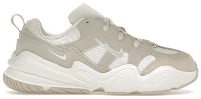 Produktbild von Nike Tech Hera Light Orewood Brown (Women's) - EU 36.5