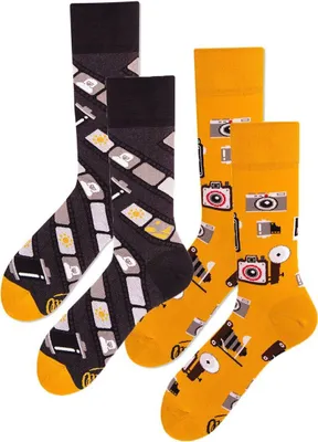 Produktbild von Many Mornings Merry bunt gemusterte Socken Retro Camera multicolor Größe 35-38