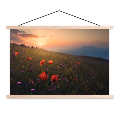 Produktbild von MuchoWow® Textilposter Blumenfeld - Gras - Blumen - Pflanzen - Sonnenuntergang - Orange 120x80 cm mit holzfarbenen Rahmen - Aufhängeset