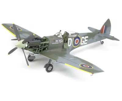 Produktbild von Modellbausatz 1:32 Supermarine Spitfire Mk.XVIe, Plastikmodell