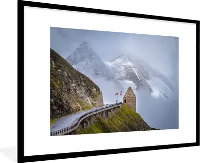 Produktbild von MuchoWow® Gerahmtes Poster Berge hinter der Großglockner Hochalpenstraße in Europa 90x60 cm - Poster mit Schwarzem Bilderrahmen Wandposter Rahmen Foto Bilder - Wanddekoration - Fotos